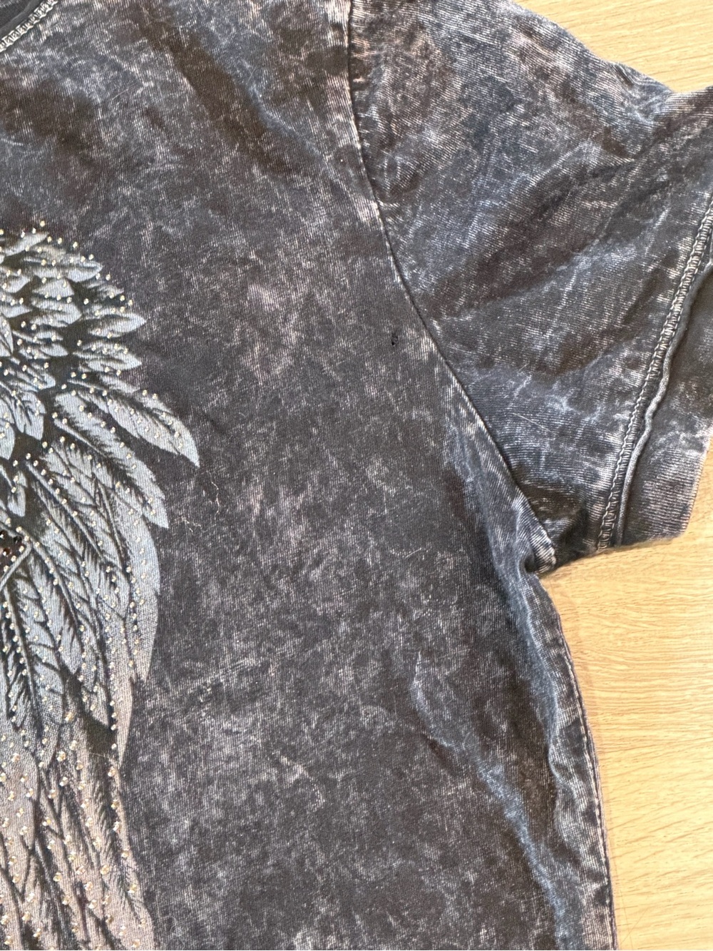 Voice of California Y2K Rhinestone Cross Angel Wings Graphic Tee Gray S - Picture 9 of 9
